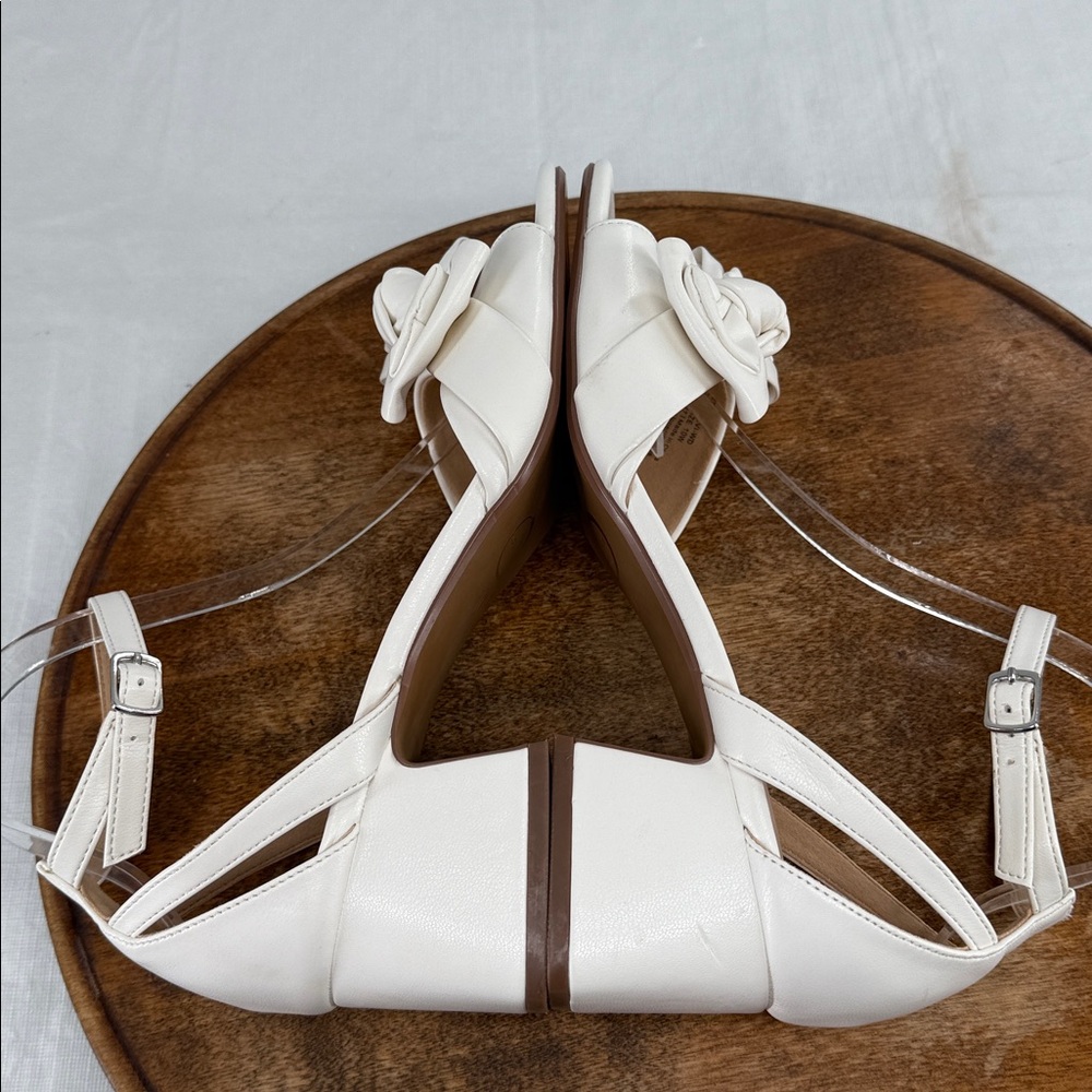 Journee Sandals Wm 10 Wide Zevi White Bow Faux Leather Block Heel Wedding Prom - Picture 7 of 11